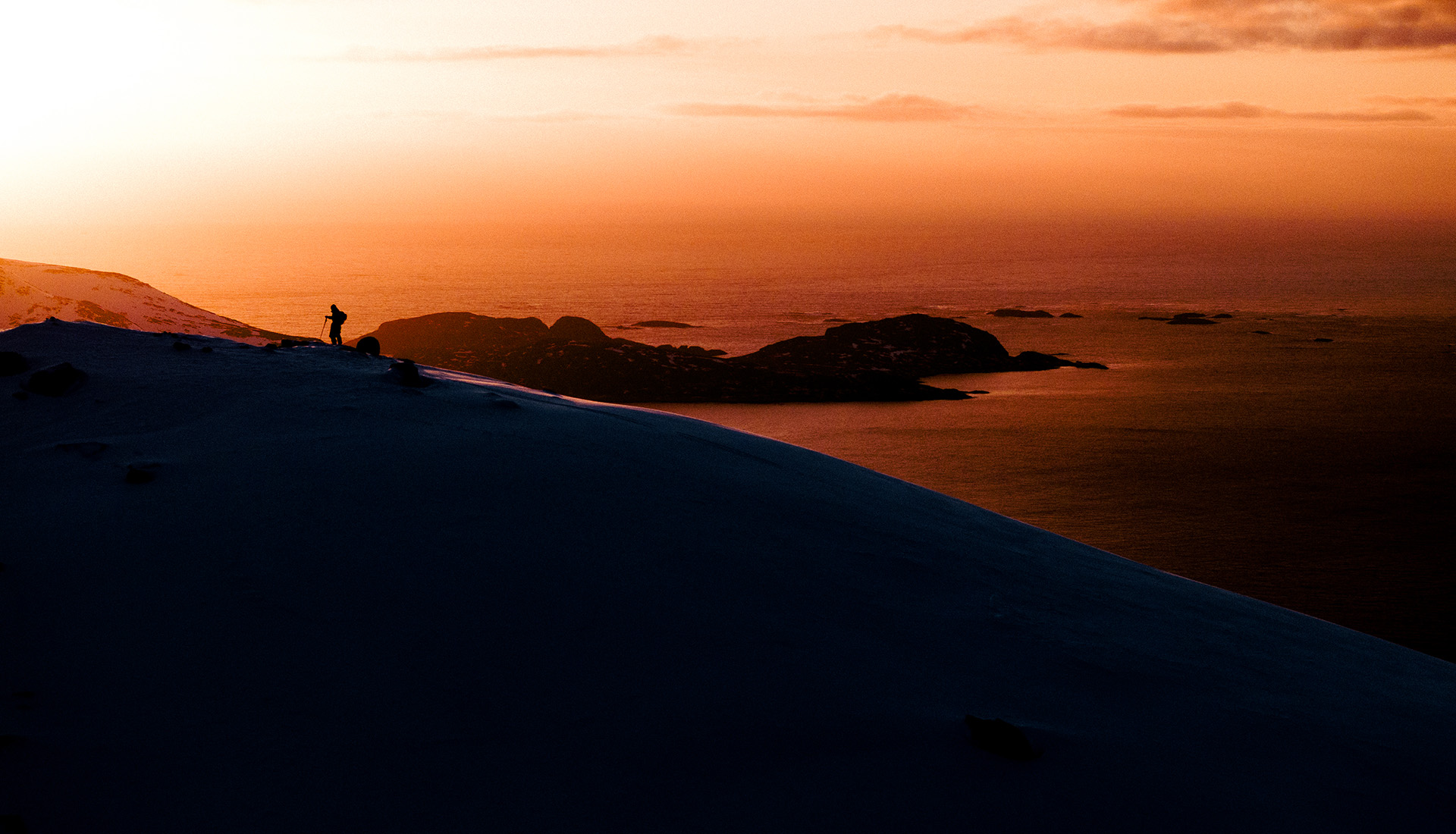 OUTDOOR CINEMATOGRAPHER THE NORTH FACE o MAMMUT